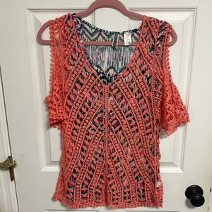 BKE two piece top. Cold shoulder sleeves. Size large in both tops.
